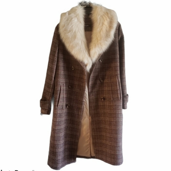 Kenneth Cole Double-Breasted Wool Plaid Long Coat. - Picture 7 of 11